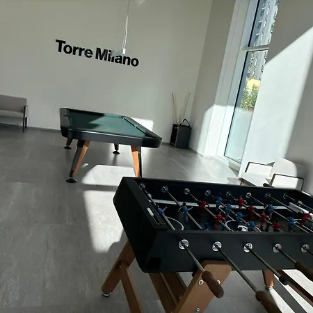 Torre Skyview Gym Pool & Rooftop Apartman Milánó