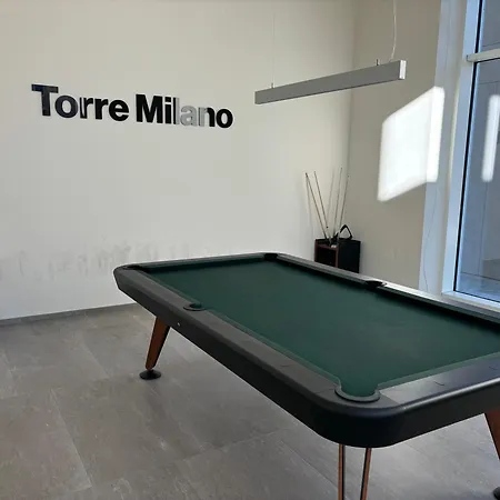 Torre Skyview Gym Pool & Rooftop Apartman Milánó